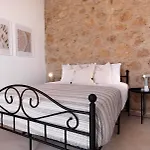 Phaedrus Living Olive Grove Luxury Villa *